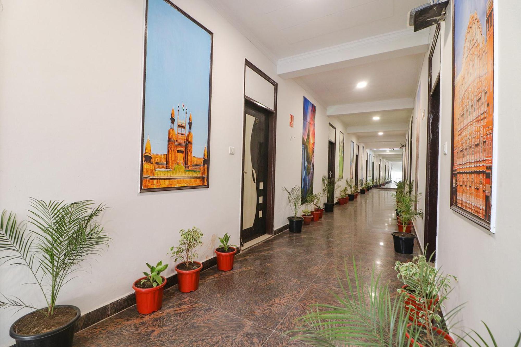Fabhotel Rainbow Villa Near Igi Airport New Delhi Nova Deli Exterior foto
