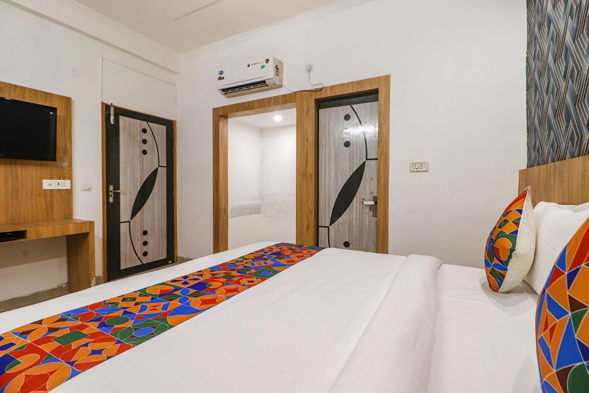 Fabhotel Rainbow Villa Near Igi Airport New Delhi Nova Deli Exterior foto